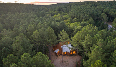 You'll Have A Front-Row View Of Oklahoma's Kiamichi Mountains At These Cozy Cabins