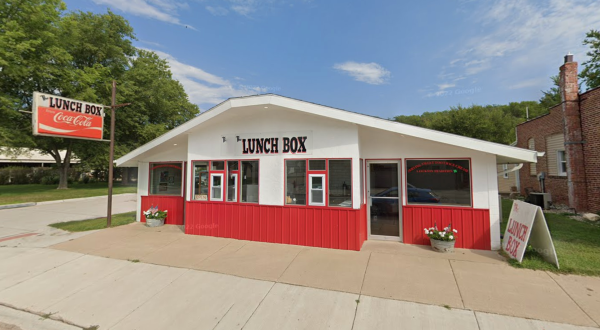 Blink And You’ll Miss This Tiny But Mighty Restaurant In Small-Town Nebraska