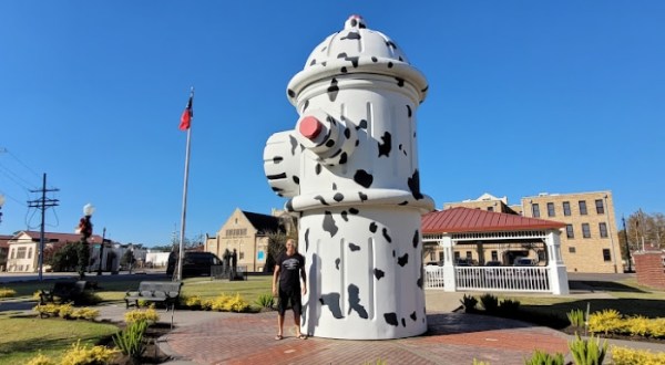 We Bet You Didn’t Know This Town In Texas Was Home To The World’s Largest Working Fire Hydrant