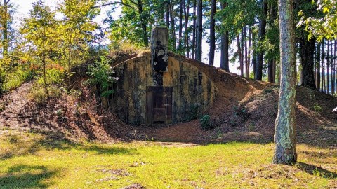 Three Of The Last Remaining WWII Munition Bunkers Are Right Here In Arkansas And They're So Worth A Visit