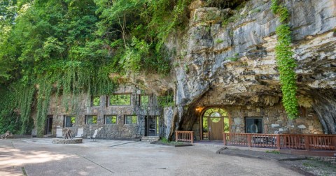 Most People Have No Idea This Luxury Underground Hotel In Arkansas Even Exists