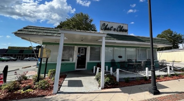Opened In 1953, The Chat N’ Chew Is A Longtime Icon In Small Town Turbeville, South Carolina