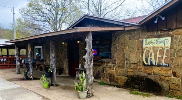 The Hidden Gem Cafe In Arkansas, Low Gap Café, Has Out-Of-This-World Food