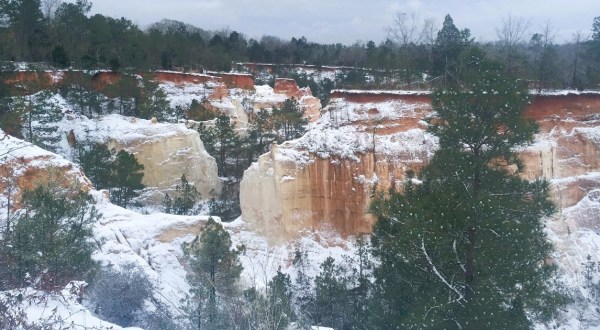 Georgia’s Little Grand Canyon Looks Even More Spectacular In the Winter