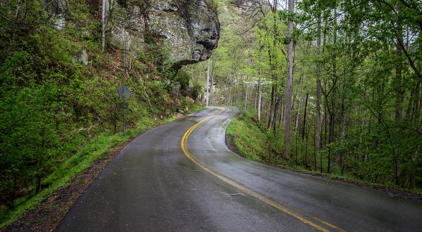 Take In The Beauty Of Kentucky Year-Round With These 12 Scenic Drives