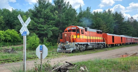 Enjoy A Scenic Train Ride And Spend The Night In A Pullman Car At This Little-Known Wisconsin Railroad