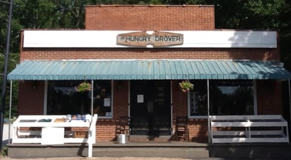 Head To The Mountains Of South Carolina To Visit The Hungry Drover, A Charming, Old-Fashioned Restaurant