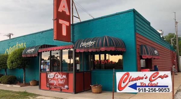 The Chicken-Fried Steak From Clanton’s Cafe In Oklahoma Has A Cult Following, And There’s A Reason Why