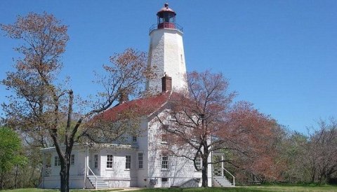 We Bet You Didn't Know This Small Town In New Jersey Was Home To The Oldest Lighthouse In America