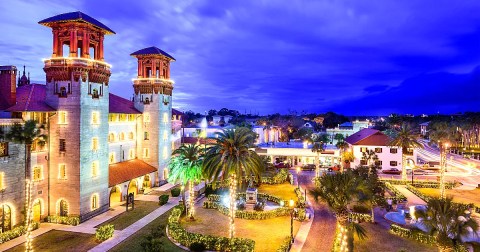 The Charming City In Florida Where You Can Still Experience An Old-Fashioned Christmas