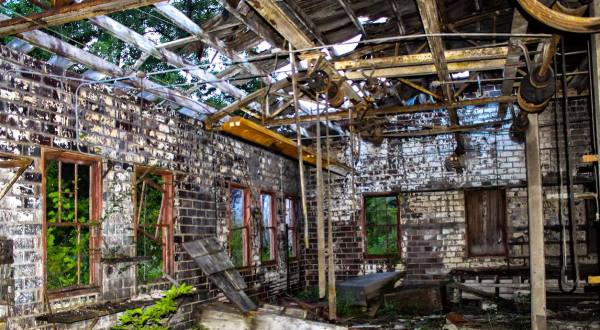 10 Abandoned Places In Iowa That Nature Is Reclaiming