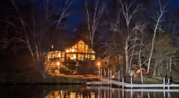 This Island VRBO In Wisconsin Is One Of The Coolest Places To Spend The Night