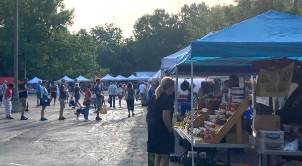 This Wonderful Farmers Market In Indiana Is Too Good To Pass Up