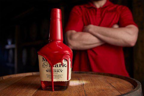 We Bet You Didn't Know You Can Dip Your Own Bottle Of Bourbon In Red Wax At This Iconic Distillery In Kentucky