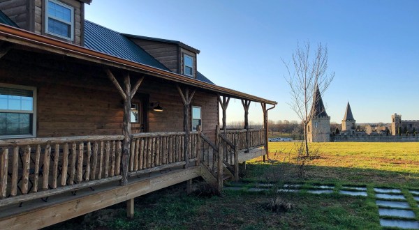 This Cozy Cabin On The Grounds Of The Kentucky Castle Is A Bucket-List Experience For Commoners