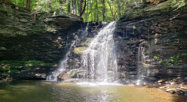This 6.7-Mile Hike In Pennsylvania Leads To The Dreamiest Waterfall