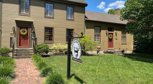 Stay In A Historic Home From 1790 At This Unique B&B In The Heart Of Kentucky Bourbon Country