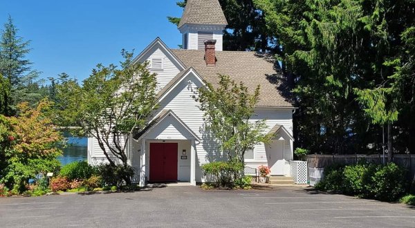 The Little-Known Church Hiding In Washington That Is An Absolute Work Of Art