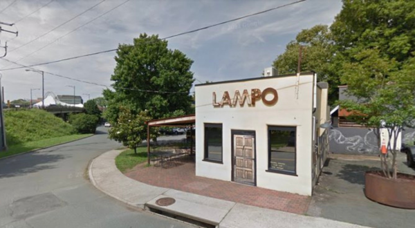 This Tiny Restaurant In Virginia Always Has A Line Out The Door, And There’s A Reason Why