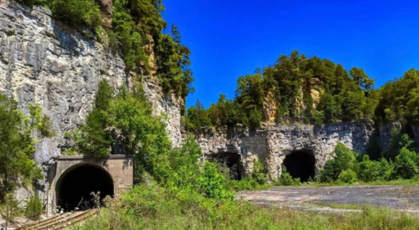 An Abandoned Mine Cave In Kentucky, Mullins Station Is Hauntingly Beautiful