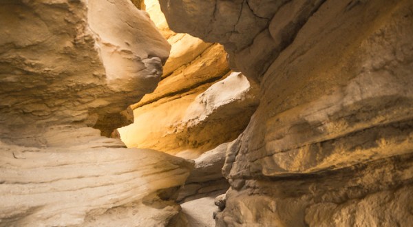 There’s A Slot Canyon In Southern California That Looks A Lot Like Antelope Canyon, But Hardly Anyone Knows It Exists