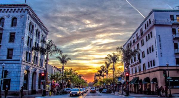This Walkable Stretch Of Shops And Restaurants In Downtown Ventura in Southern California Is The Perfect Day Trip Destination