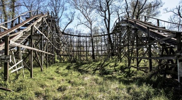 The Photos Of The Abandoned Williams Grove Amusement Park In Pennsylvania Are Chilling