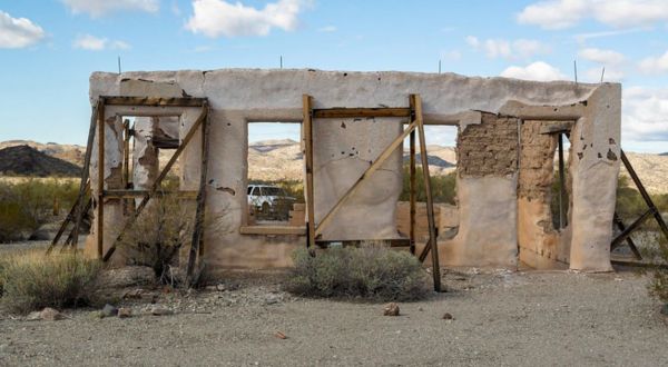 Step Inside The Creepy, Abandoned Town Of Swansea In Arizona