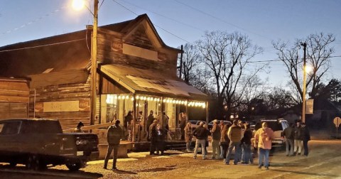 The Iconic Steakhouse In Mississippi That Serves Absolutely Mouthwatering Steaks