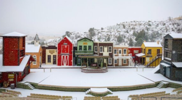 The Historic Town In North Dakota That Comes Alive During The Winter Season