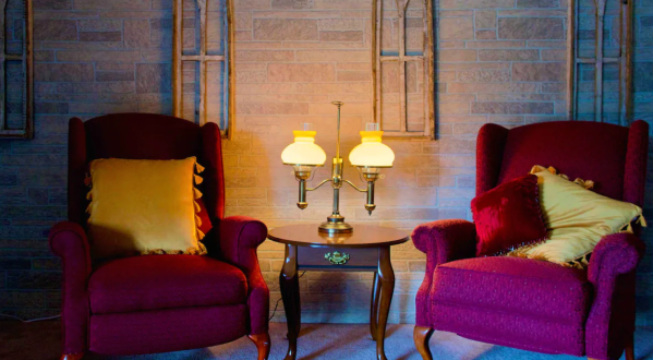 The Harry Potter-Themed Airbnb In Virginia Is An Idyllic Getaway For Potterheads Of All Ages