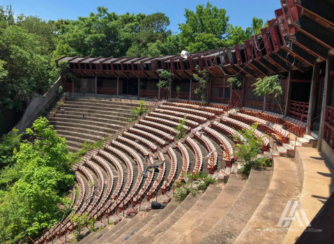 This Fascinating Oklahoma Amphitheater Has Been Abandoned And Reclaimed By Nature For Over A Decade Now