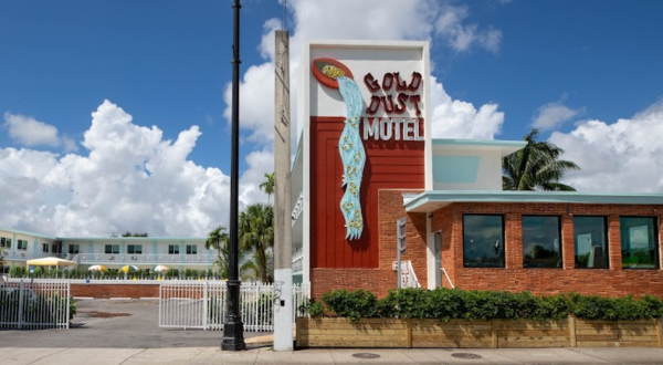 The Quirky Motel In Florida You Never Knew You Needed To Stay At