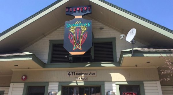 Hang Out In An Igloo At This One-Of-A-Kind Idaho Restaurant