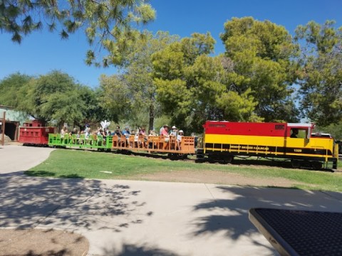 This Neighborhood Park In Arizona With Its Own Miniature Railroad Is Fun For All Ages