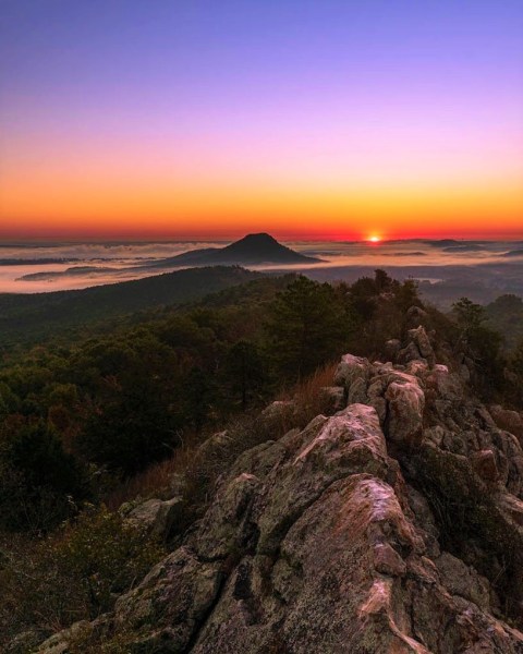 This Picturesque 3-Mile Trail In Arkansas Leads to The Most Breathtaking Views