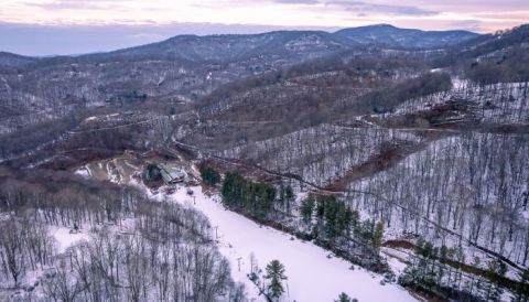 The North Carolina Resort Where You Can Go Night Skiing, Snowboarding, And Tubing This Winter, Wolf Ridge Ski Resort