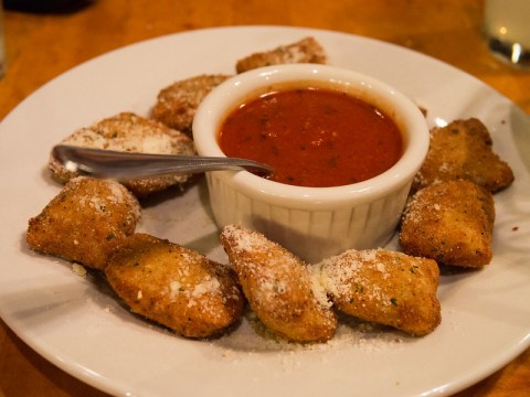 Toasted Ravioli Was Invented At This Restaurant In Missouri In The 1900s