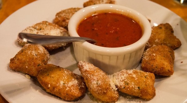 Toasted Ravioli Was Invented At This Restaurant In Missouri In The 1900s