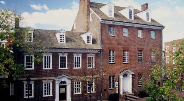 Dine At The Historic Spot In Virginia Where George Washington Celebrated His Birthday