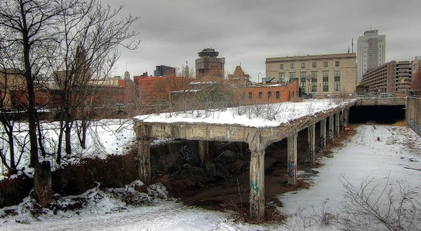 This Fascinating New York Subway System Has Been Abandoned And Reclaimed By Nature For Decades Now