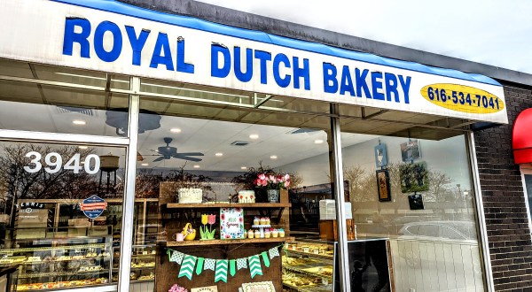 The Best Old-Time Dutch Bakery In Michigan That You Need To Visit