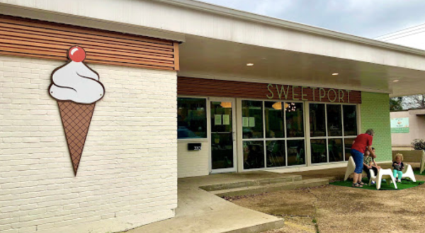 Treat Yourself To A Homemade Ice Cream Cone At The Sweetport In Louisiana