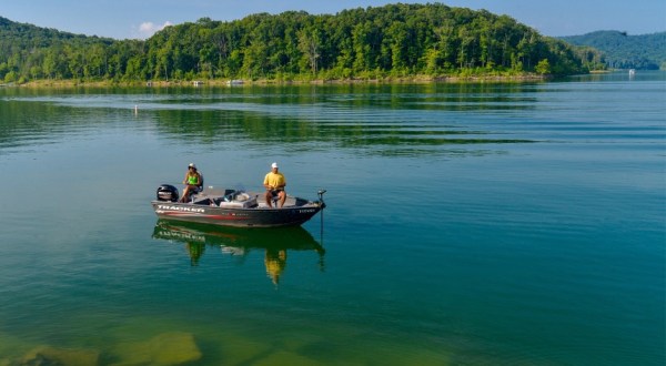 This Little-Known Lake In Kentucky Boasts The Best Muskie Fishing In The South