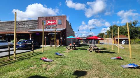 This Delicious Restaurant In Florida On A Rural Country Road Is A Hidden Culinary Gem