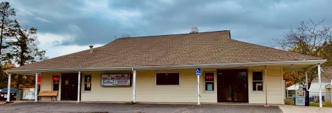 This Rustic Restaurant In Connecticut Serves Up Heaping Helpings Of Country Cooking