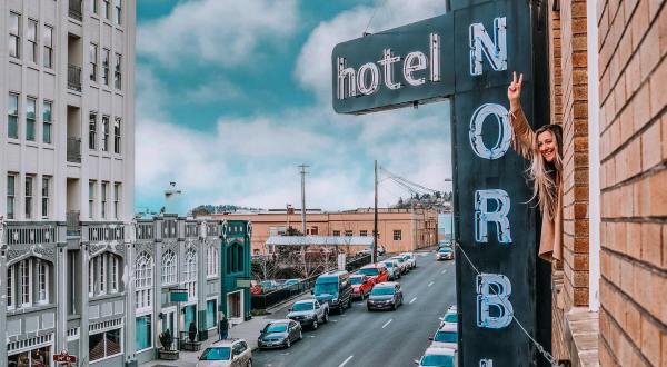 Spend The Night In An Authentic Historic Hotel In The Middle Of Oregon’s Oldest City