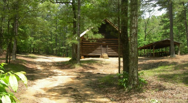 Most People Don’t Know There’s A Log Cabin Church Hiding Deep In Alabama’s Woods