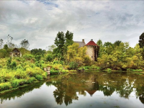 This Fascinating Virginia Renaissance Faire Has Been Abandoned And Reclaimed By Nature For Decades Now