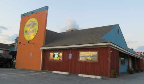The One Mexican Restaurant In Maine With Surprisingly Delicious Burgers